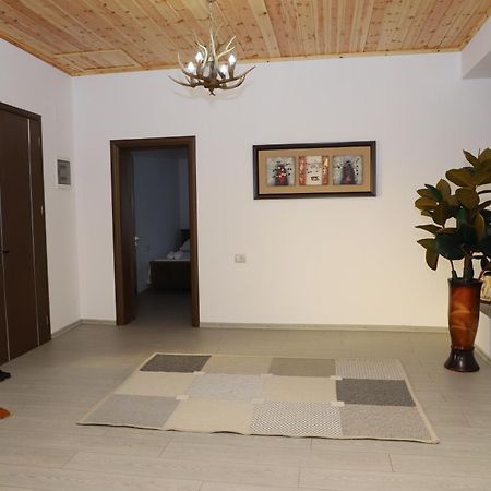 Georgemishel Guest House Berat Zewnętrze zdjęcie