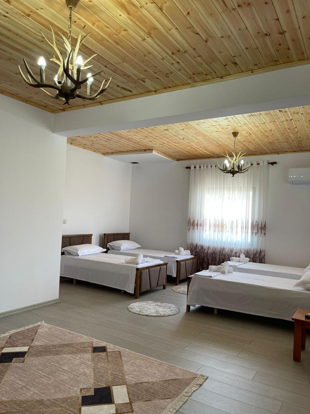 Georgemishel Guest House Berat Zewnętrze zdjęcie