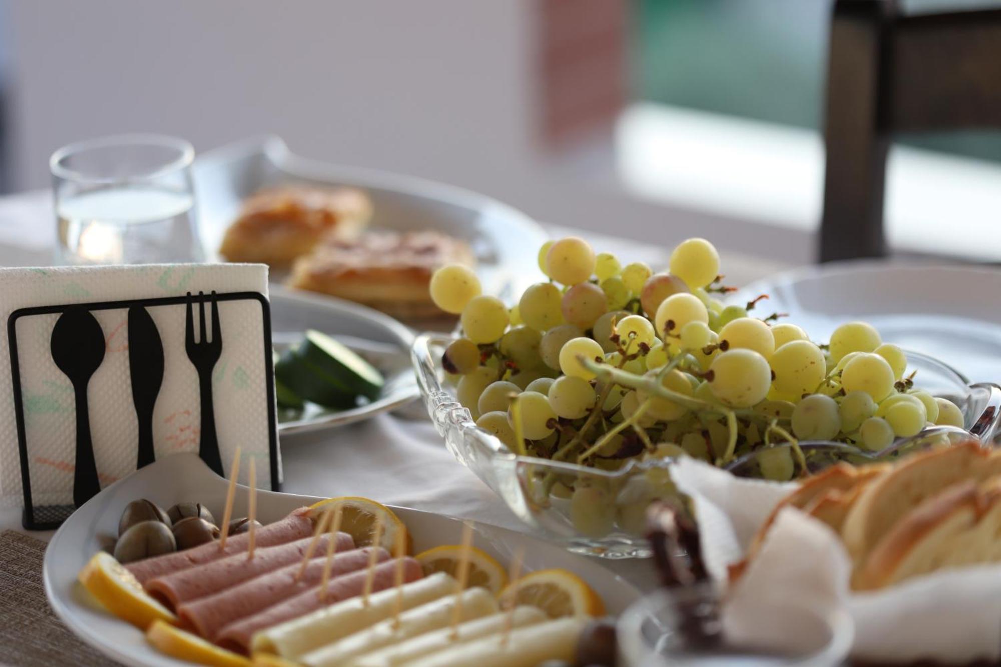 Georgemishel Guest House Berat Zewnętrze zdjęcie