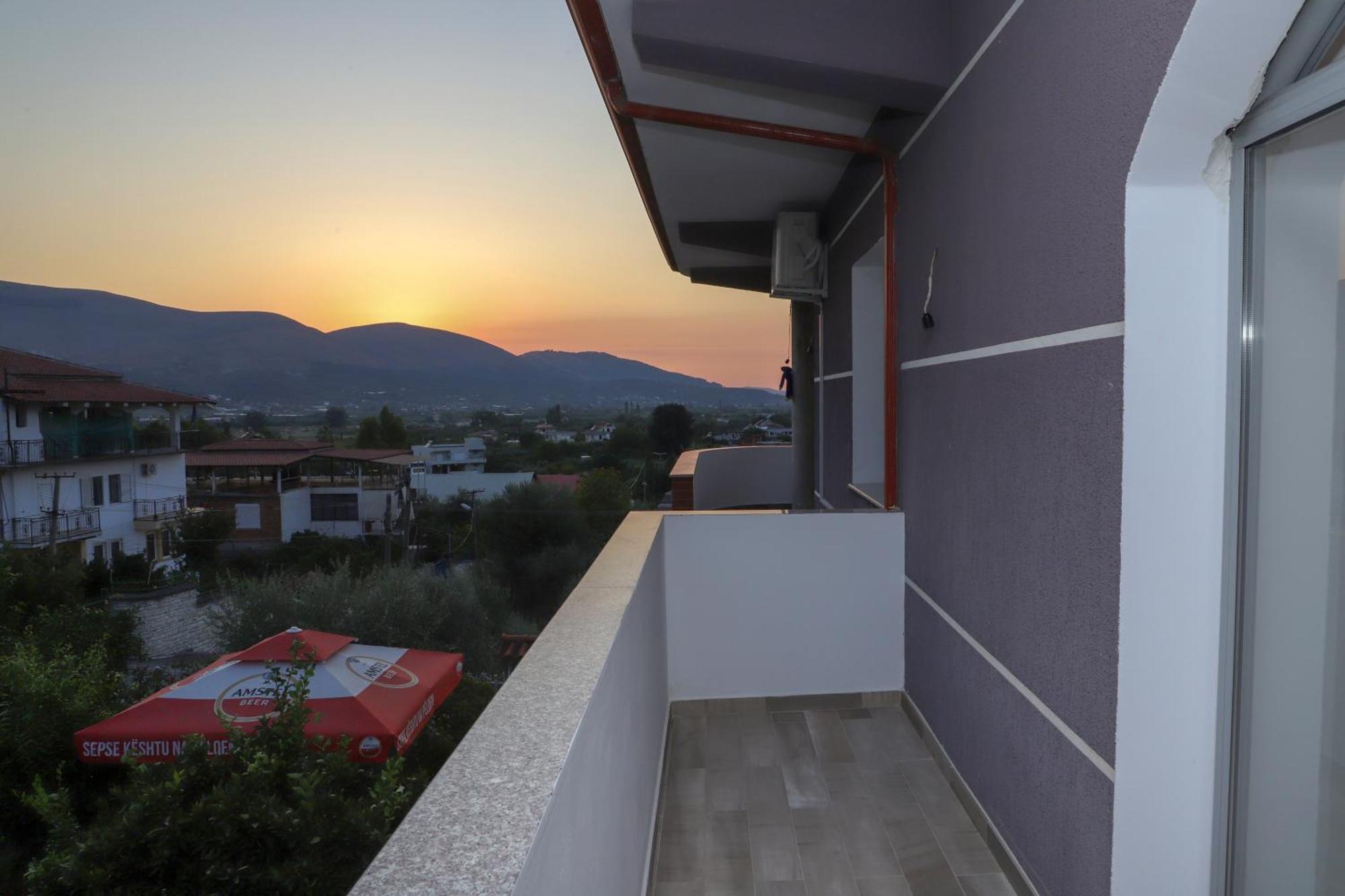 Georgemishel Guest House Berat Zewnętrze zdjęcie