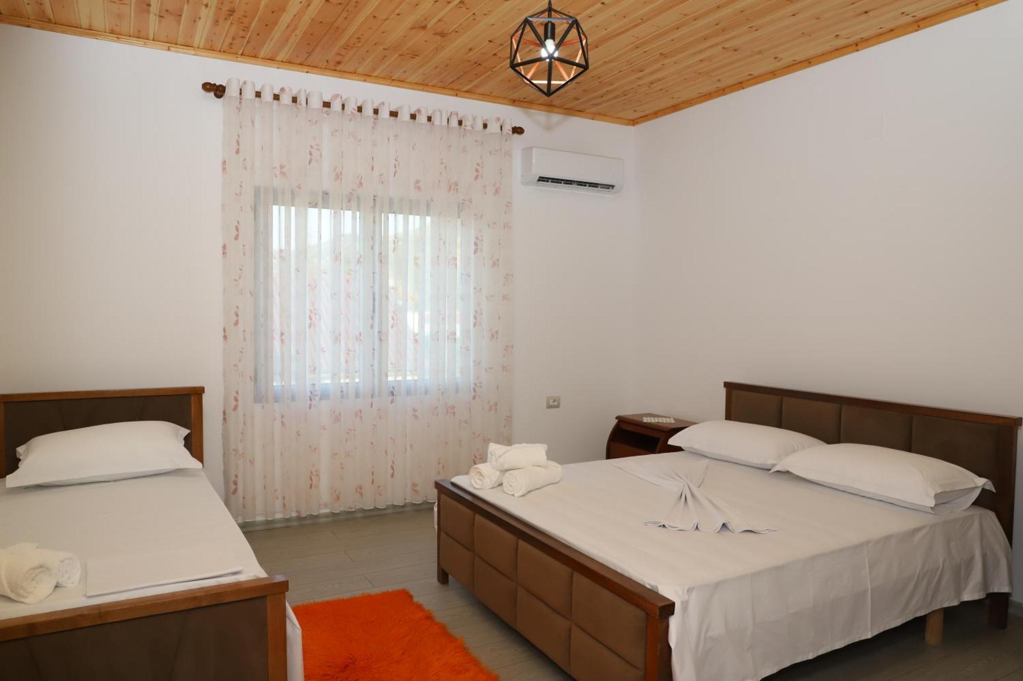Georgemishel Guest House Berat Zewnętrze zdjęcie