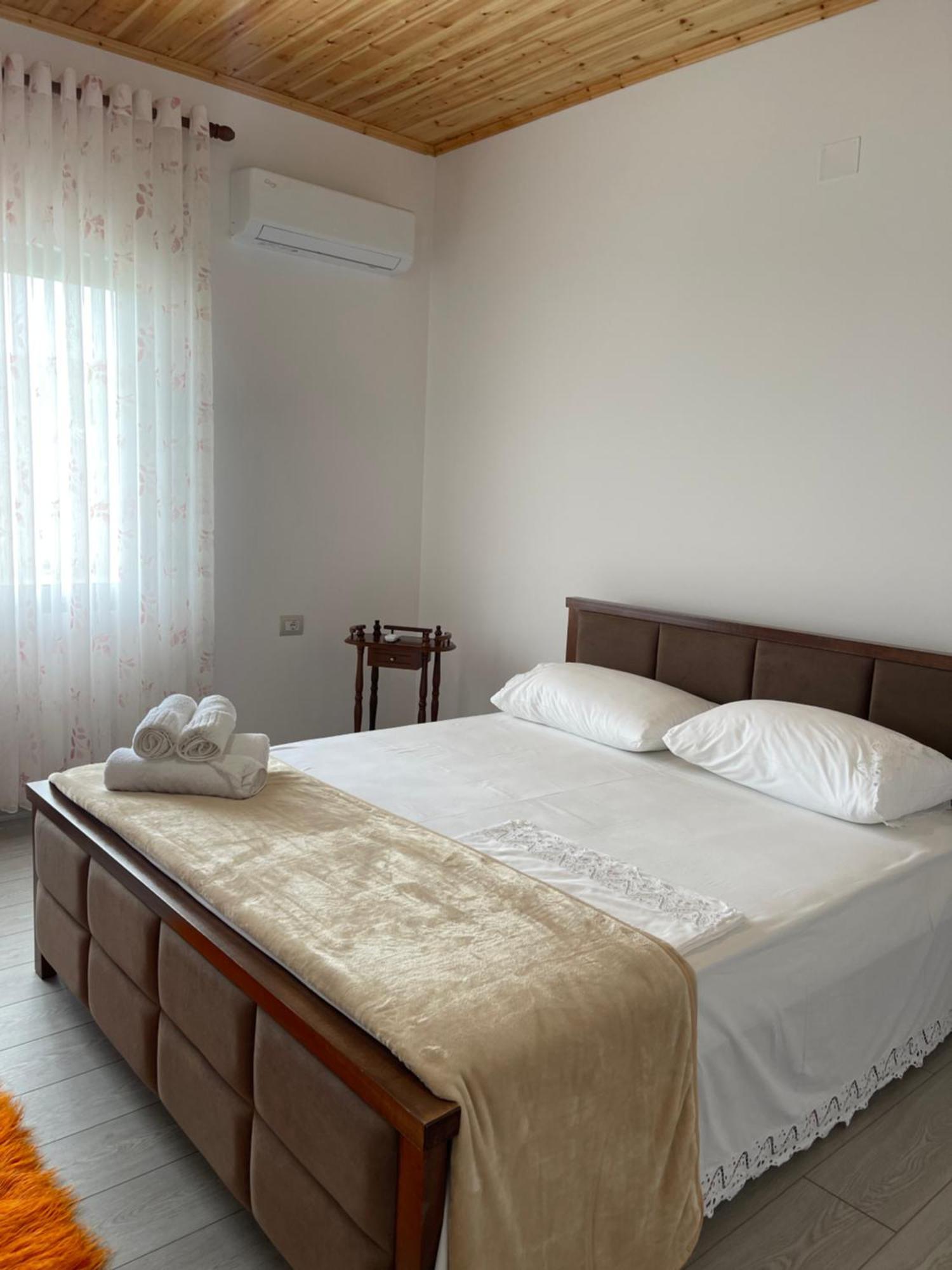 Georgemishel Guest House Berat Zewnętrze zdjęcie